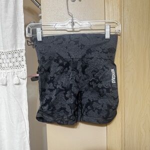 Gymshark scrunch short